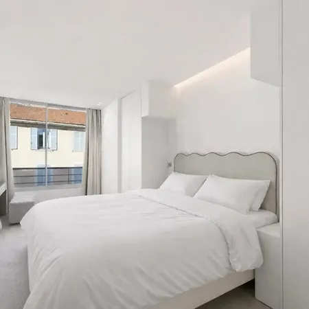 Ref 2029 Sea View For Rent Croisette Apartament Cannes