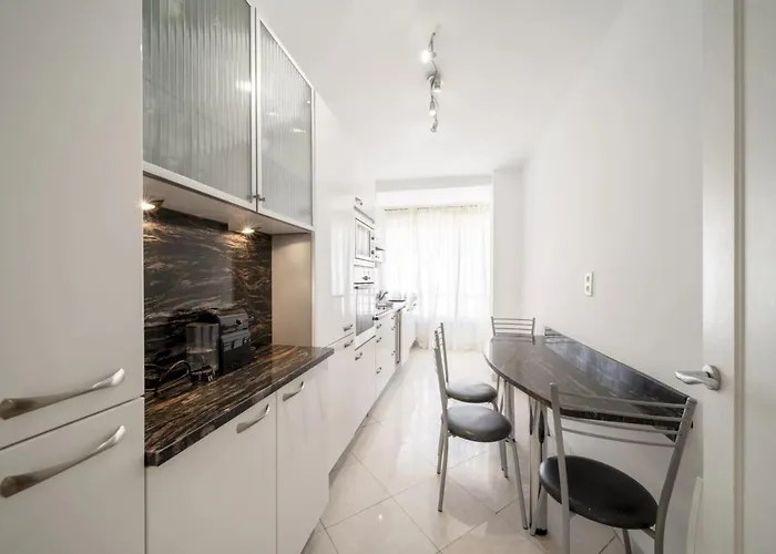 Ref 2029 Sea View For Rent Croisette Apartament Cannes