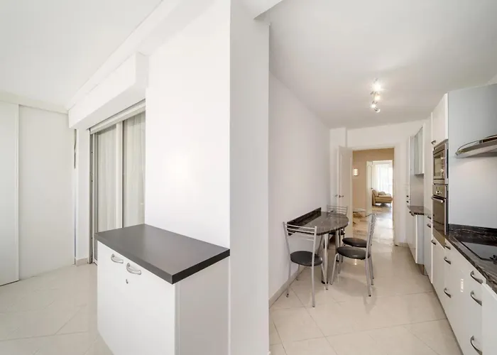 Apartament Ref 2029 Sea View For Rent Croisette