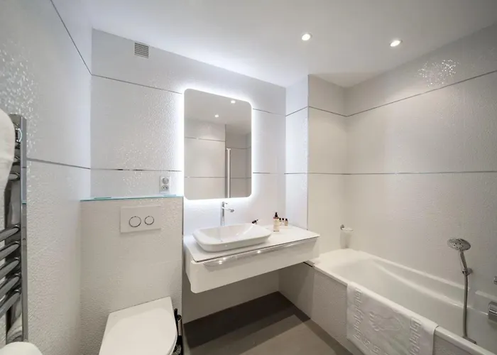 Apartament Ref 2029 Sea View For Rent Croisette