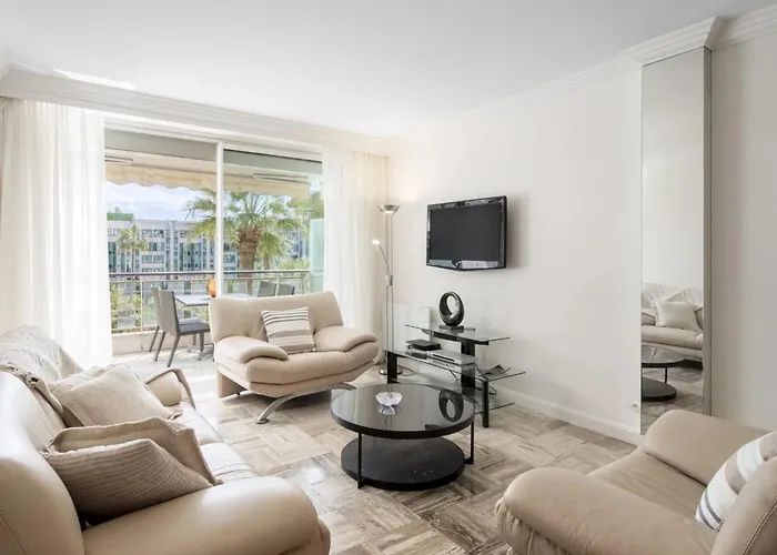 Apartament Ref 2029 Sea View For Rent Croisette *